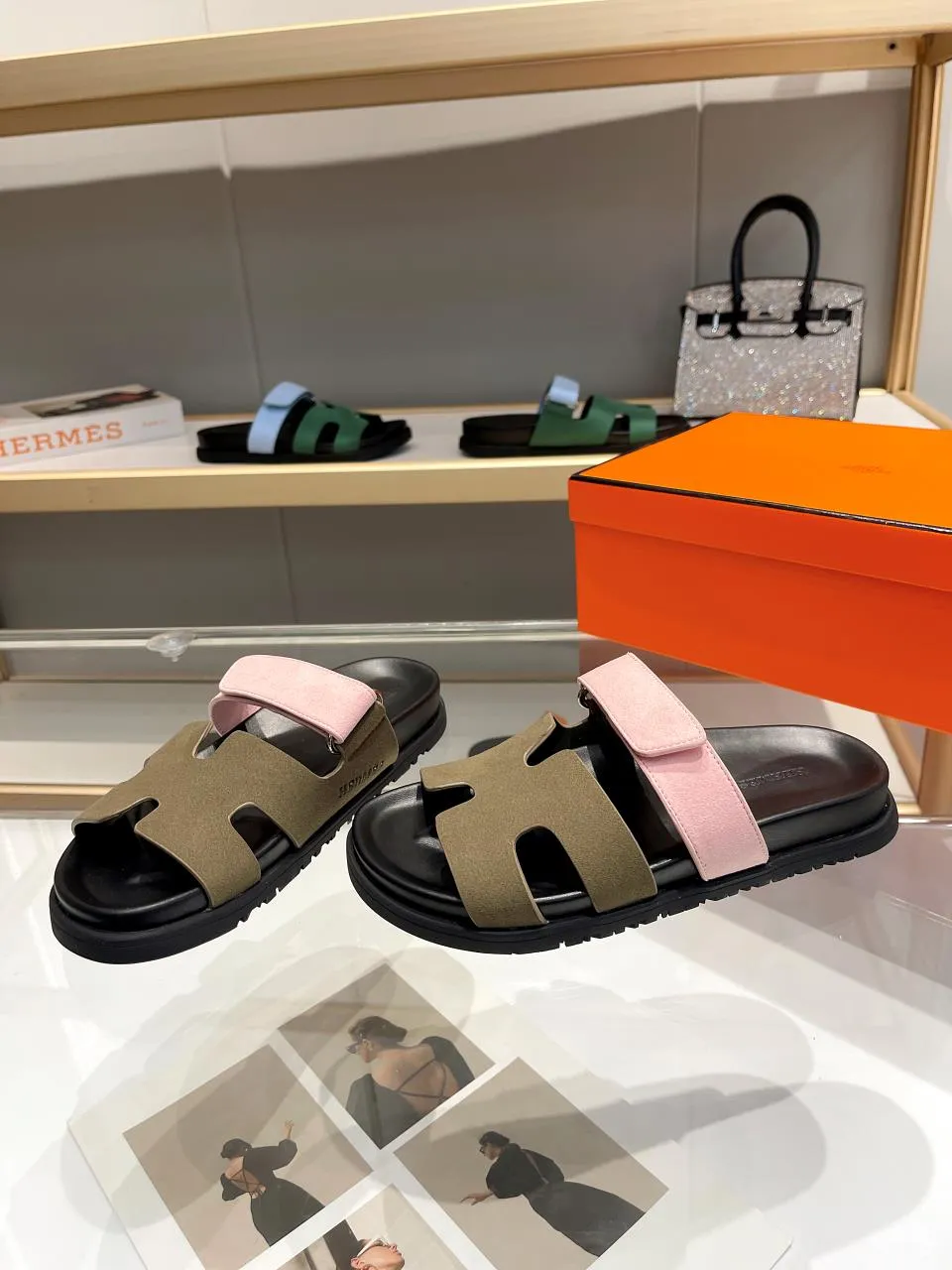 👟👟Ex-factory price 440👟👟Men's +10 HERMES Chypre sandals, popular slippers are now on the market🔥🔥🔥. The original shoes at the counter are carefully made from molds. They are the favorite luxuries of big-name celebrities. High quality creates classics. You are welcome to repost the pictures and sell them!  Size: Women’s size: 35-42 Men’s size: 39-46